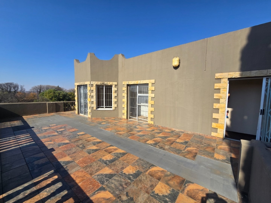 14 Bedroom Property for Sale in Rayton Free State